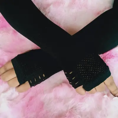 Picture of Black Fingerless Hand Sleeve For Women And Girls-1 Pair Ac