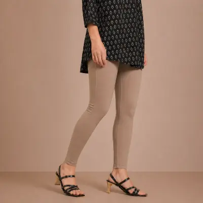 Picture of WINNER WOMEN MODERN FIT LEGGINGS