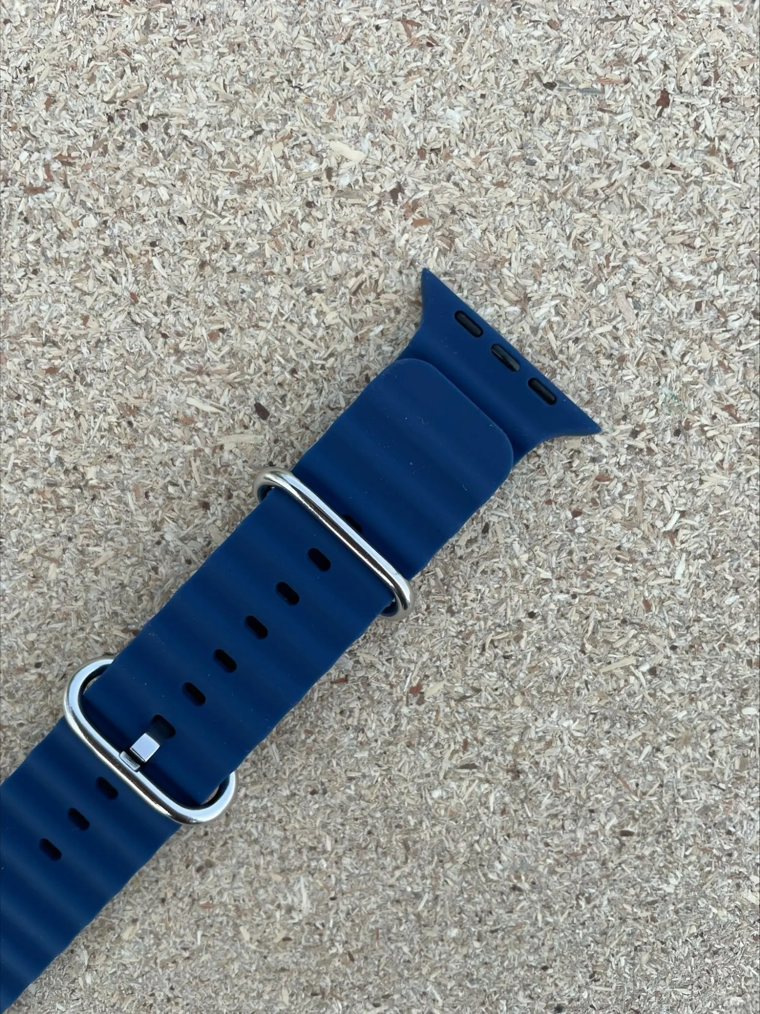 Picture of Pix Apple Watch Silicone Ocean Band/Strap-41/40/38mm New Designer Silicone Stainless Steel Luxury Apple Smart Watch Bands/Strap-Replacement Ocean Band For Apple Watch
