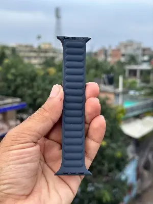 Picture of Pix Apple Watch Magnetic Silicon Strap Belt - Adjustable Magnetic Silicon Loop Silicon Strap for Apple Watch 42/44/45/49mm
