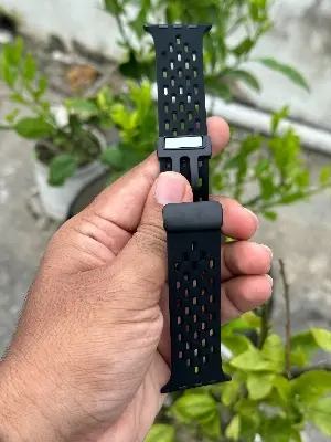 Picture of Pix Apple Watch Silicone Magnetic Suction Strap For 49mm/45mm/44mm/42mm - Adjustable Magnetic Loop Silicone Suction Correa Bracelet / Strap For iWatch Ultra Series 8 7 5 6 5 4