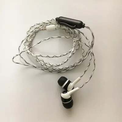 Picture of New Earphone Set- 3.5mm Super Bass In-Ear Earphone Fluorescent Sports Headset-New Headset Wire-Controlled With Mic-Fashionable In-Ear Braided Cord Wired Earplugs