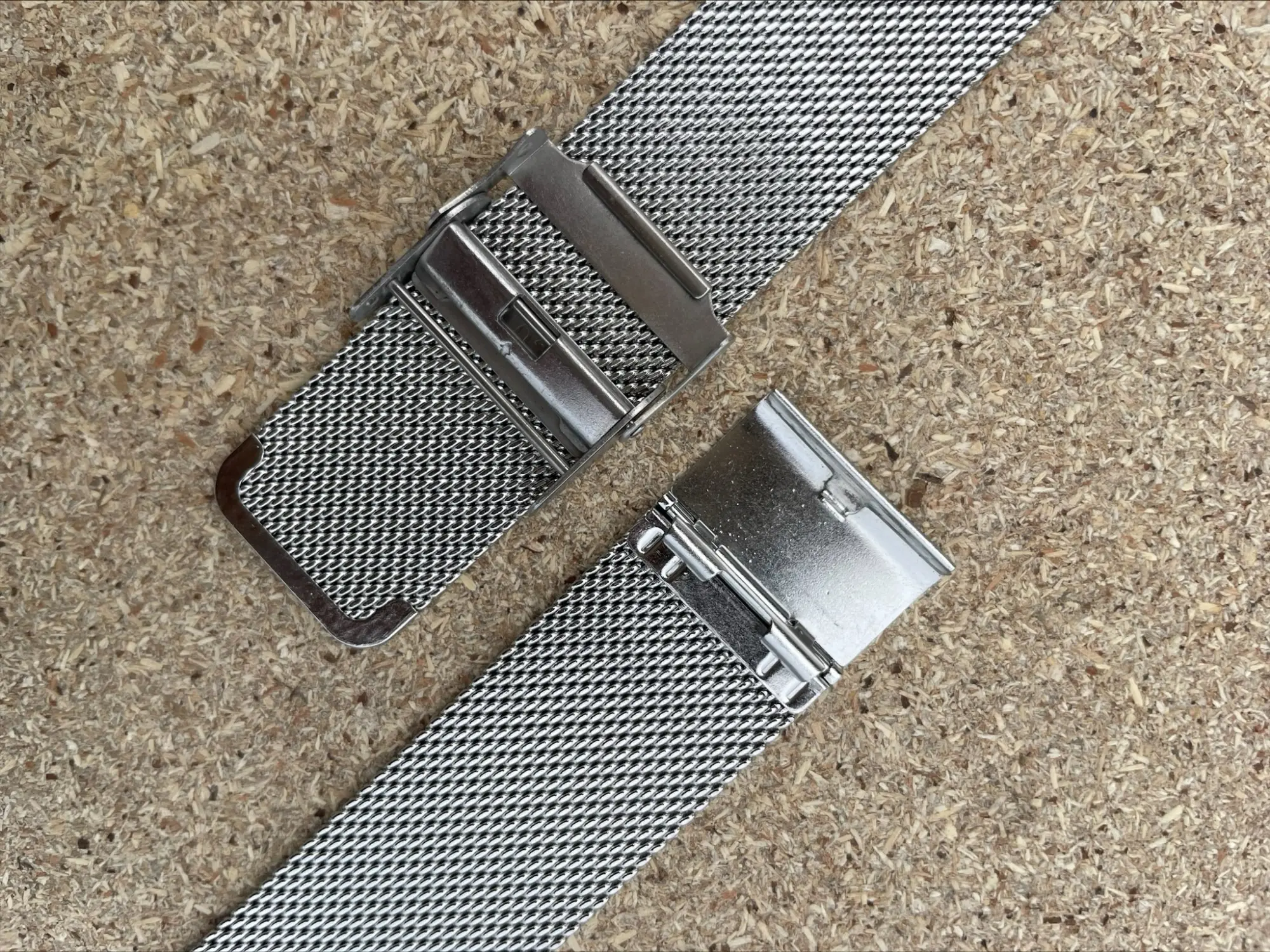 Picture of Pix Apple Watch Metal Strap- Non Magnetic Chain Metal Bucket Slim Milanese Strap For 49mm/45mm/44mm/42mm-Luxury Metal Straps for Watch Ultra Series 8 7 5 6 5 4