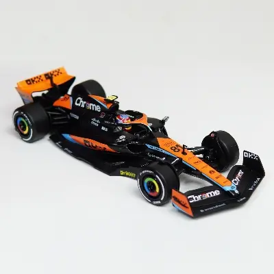 Picture of Official License 1/24 Mclaren F1 Metal Die Cast Car with Acrylic Box