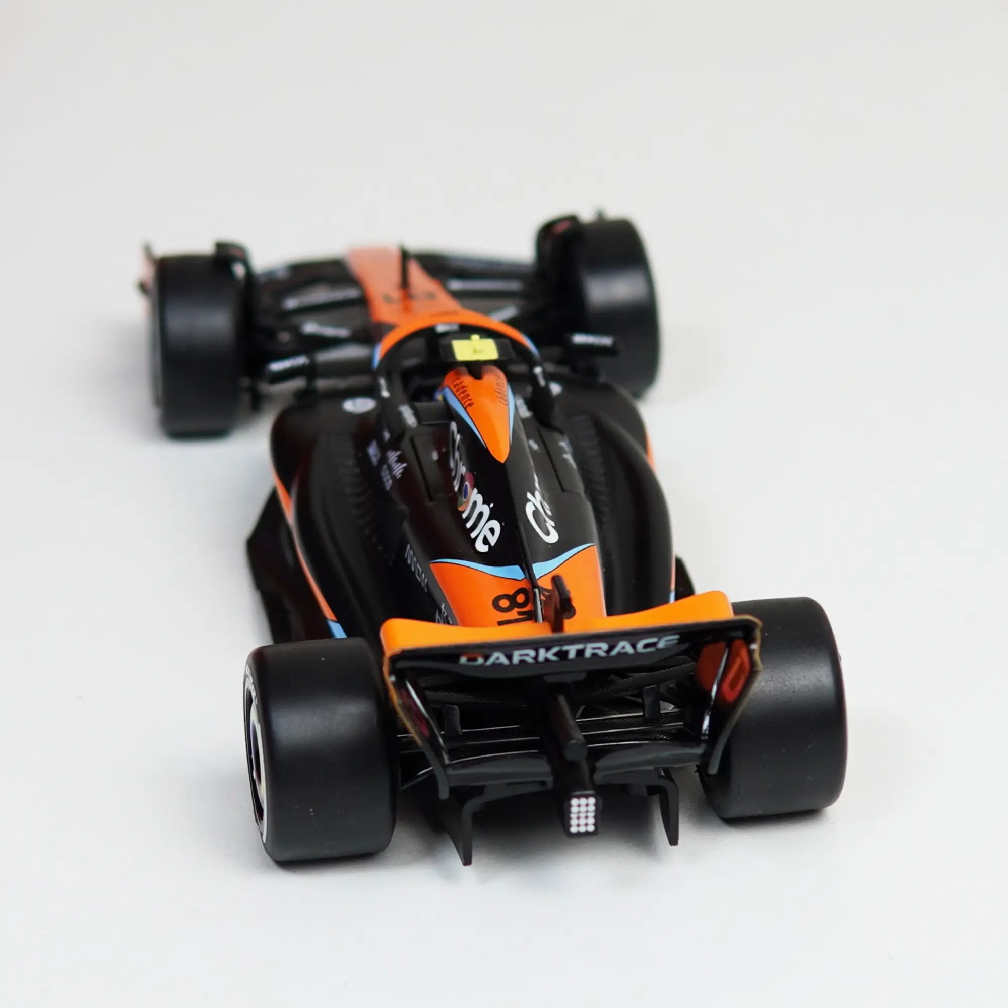 Picture of Official License 1/24 Mclaren F1 Metal Die Cast Car with Acrylic Box
