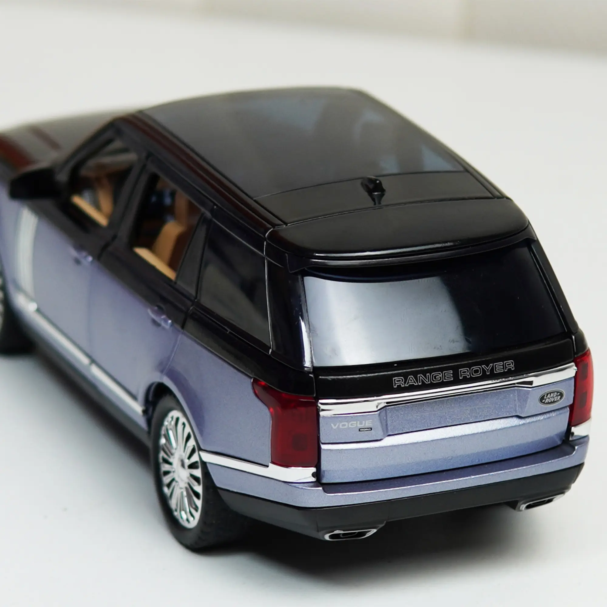 Picture of Range Rover Alloy 1:24 Diecast SUV Pullback Sound & Music (Range Royer) Metal Range Rover Car