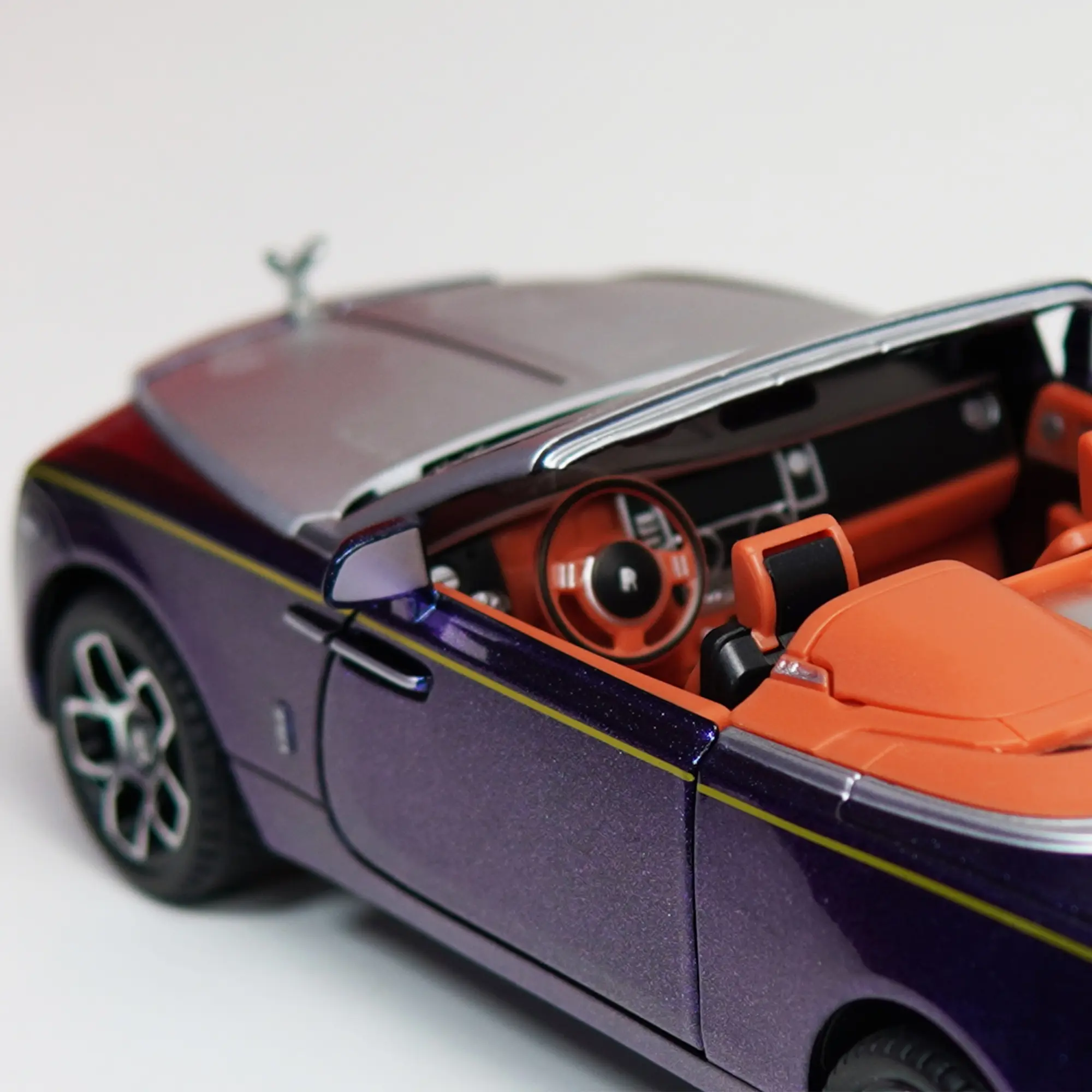 Picture of Rolls Royce Wraith 1/24 Metal Die Cast Car Sound Light Metal Car