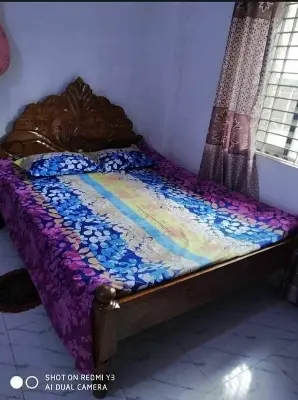 Picture of Bed solid wood double bed 60by 80 inc - Gold - Double