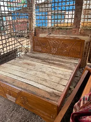 Picture of Bed khat English semibox solid wood king size 72by 81 inc - Brown - King