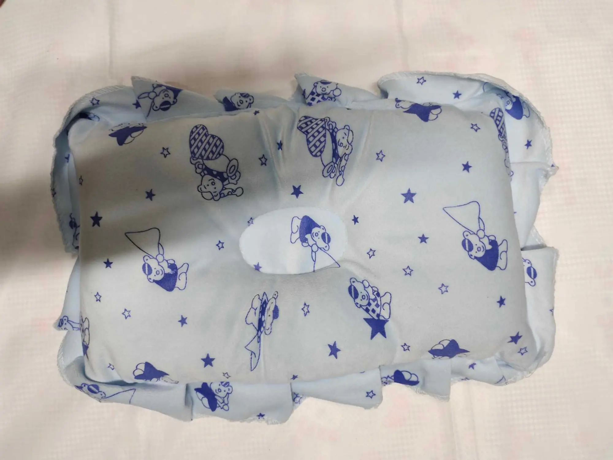 Picture of Single Piece Newborn Comfortable Head Pillow for Baby