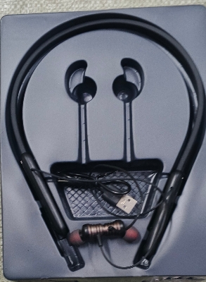 Picture of MT+ Hi-Fi Music Neckband Earphone