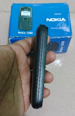 Picture of Nokia 1280 single SIM phone - Black
