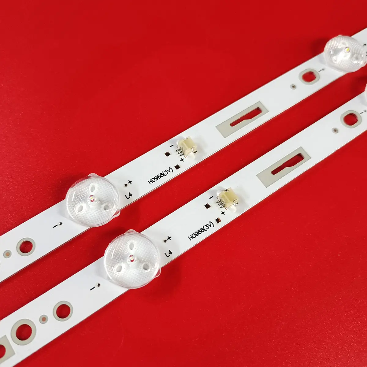 Picture of 2pcs 3V 6 LED Led Backlight strips for NEO 32INCH LED TV 32A/3210 JS-ME32M106ED.908L 6LED 3V MS-T320-3030-08A MC-32A06X 