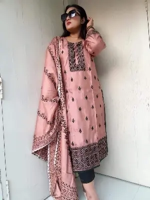 Picture of Unstitch Three Piece