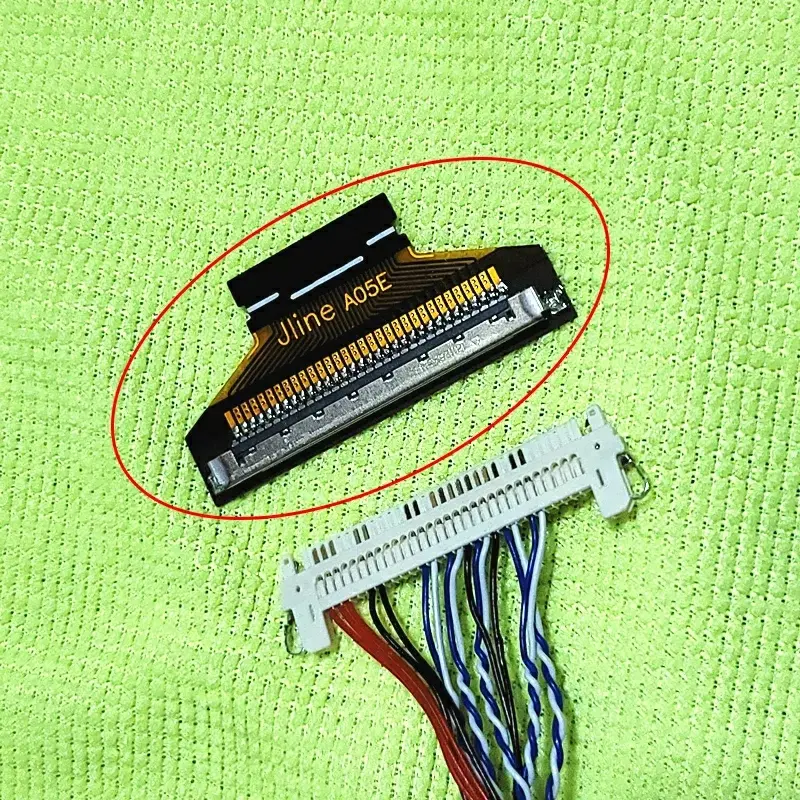 Picture of FIX-30P-1.0mm to FFC-30P-0.5mm LVDS Adapter Board F05035-30P-KL=20mm30P 0.5mm Pin Pitch for 32 inch LCD LED Screen panel 