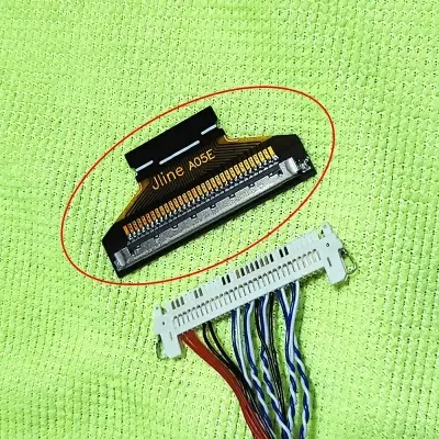 Picture of FIX-30P-1.0mm to FFC-30P-0.5mm LVDS Adapter Board F05035-30P-KL=20mm30P 0.5mm Pin Pitch for 32 inch LCD LED Screen panel 