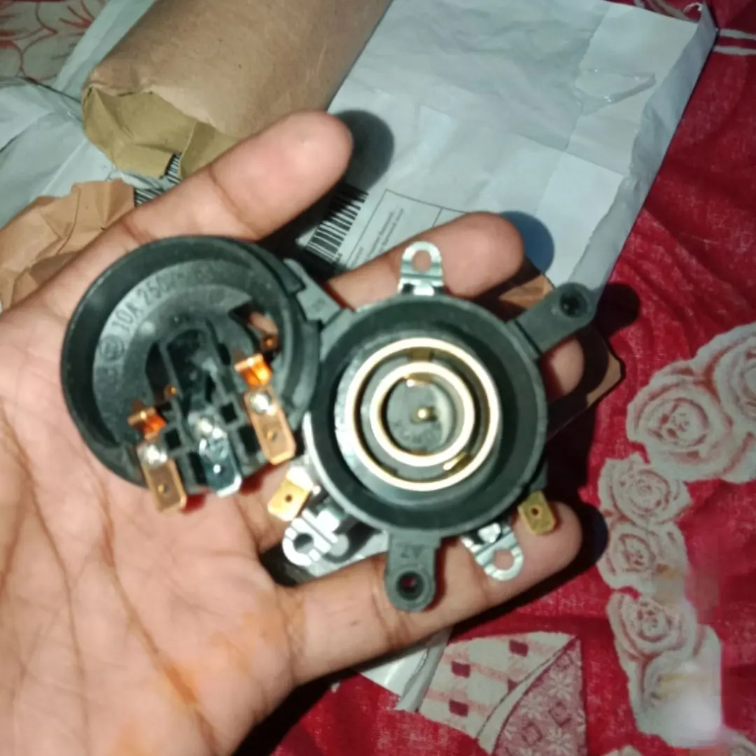Picture of Electric kettle thermostat temperature control is the top base set socket 1 Pair replacement parts 
