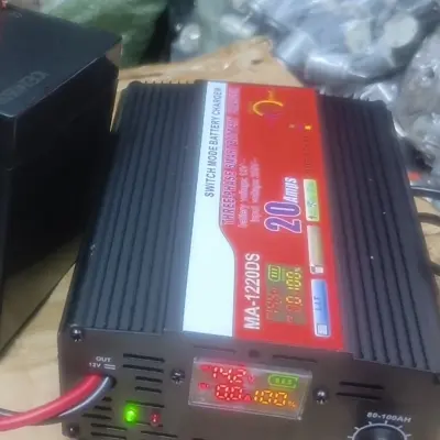 Picture of 12V 20A Smart Full Automatic Battery Charger Lead Acid Car Bus Solar Battery charger with LED display 12V 20A