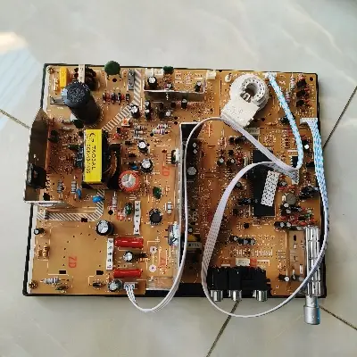 Picture of CRT TV Motherboard 14-21 inch AC 220V High-Definition Digital Color TV Driver Board Analog Box TV Core Board PAL NTSC SECAM part with Sensor Keypad IR Receiver Remote 14-21 CRT TV MB