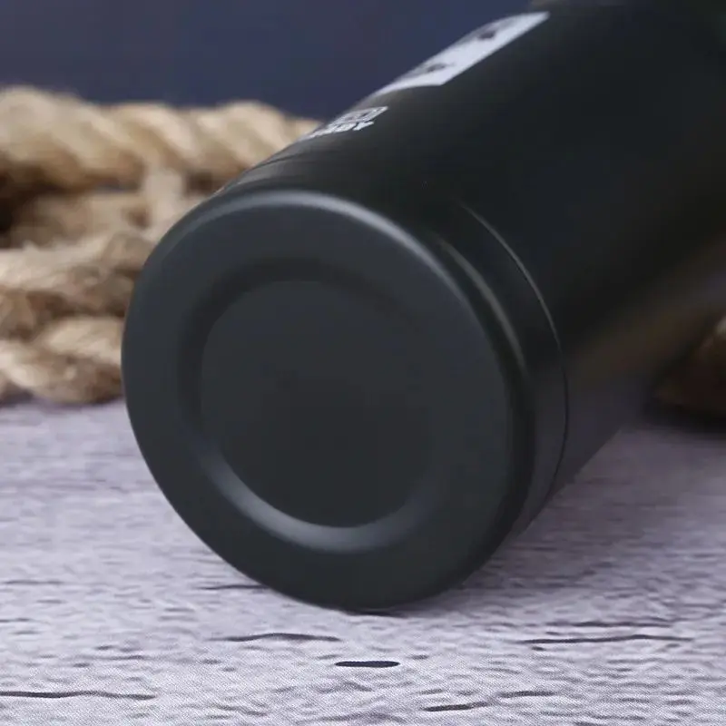 Picture of প্রিমিয়াম 500ml স্টেইনলেস স্টিল ভ্যাকুয়াম ফ্লাস্ক লিক-প্রুফ বোতল হট ও কোল্ড পানীয়ের জন্য | MNK SHOP - Black