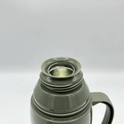 Picture of এক কাপসহ টেকসই এবং হালকা ওজনের প্রিমিয়াম স্টেইনলেস স্টিল ভ্যাকুয়াম থার্মোস ফ্লাস্ক যা দৈনন্দিন ব্যবহারের জন্য কার্যকর | MNK SHOP - Multicolor