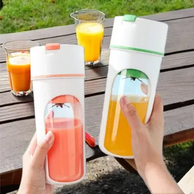 Picture of 

Thumbnail 1
Thumbnail 2
Thumbnail 3
Portable Blender Rechargeable - Cordless Personal Small Blender 480Ml