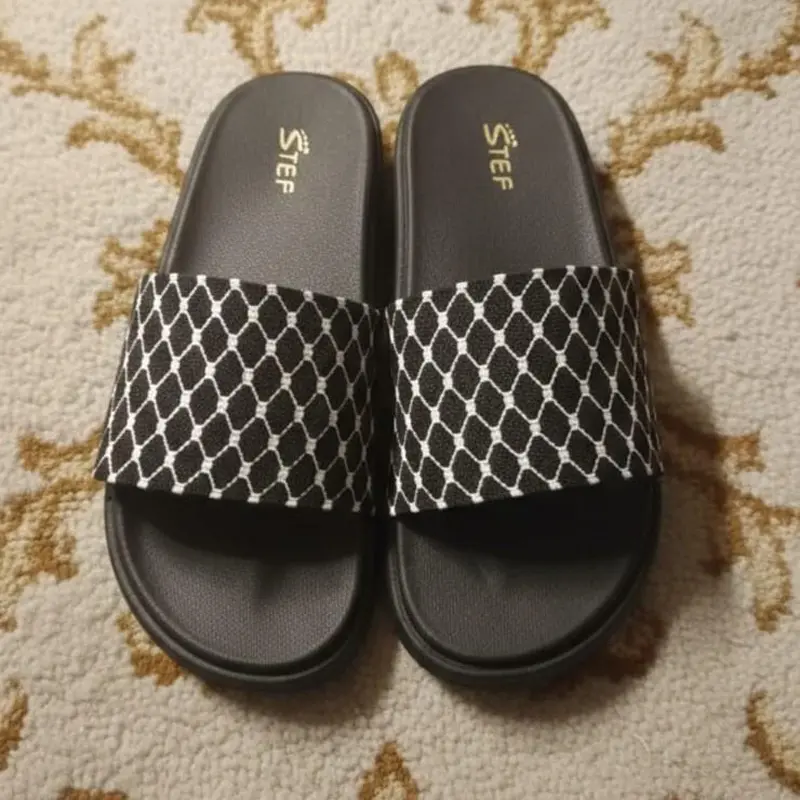 Picture of Men’s Soft Stride Daily Slipper – Lattice Onyx
