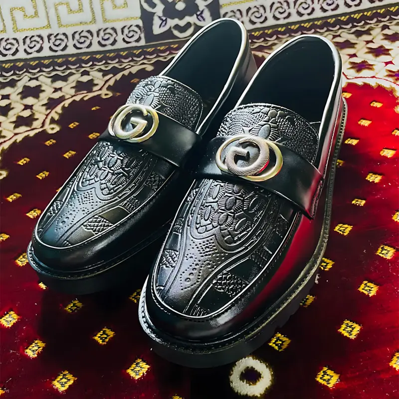Picture of Men's Black Loafers With Metal G Emblem