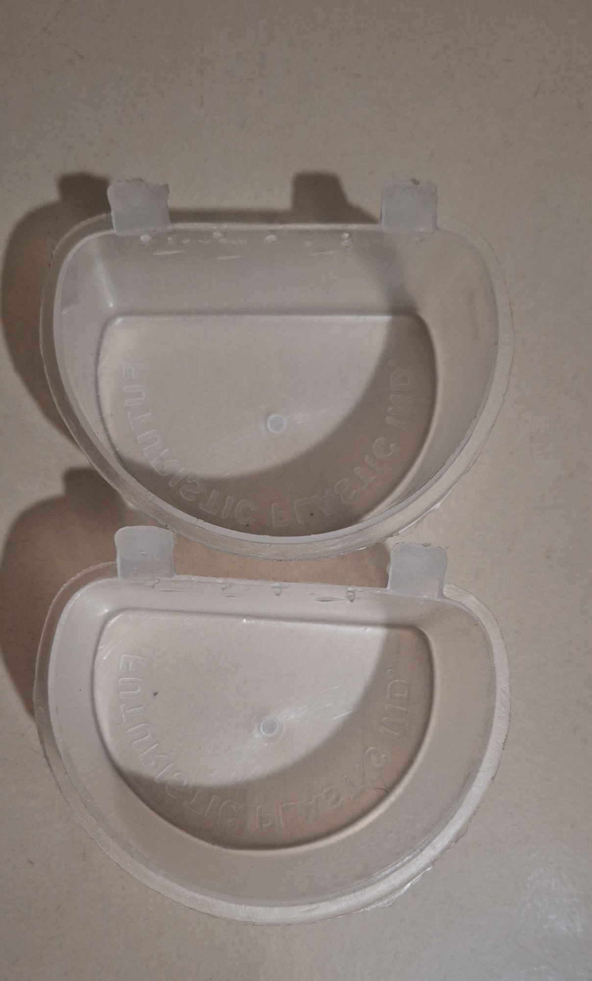 Picture of 5 pcs Bird Feeder Flat Bottom Feeding Cup Hanging Drink Food Bowl Birds Supplies