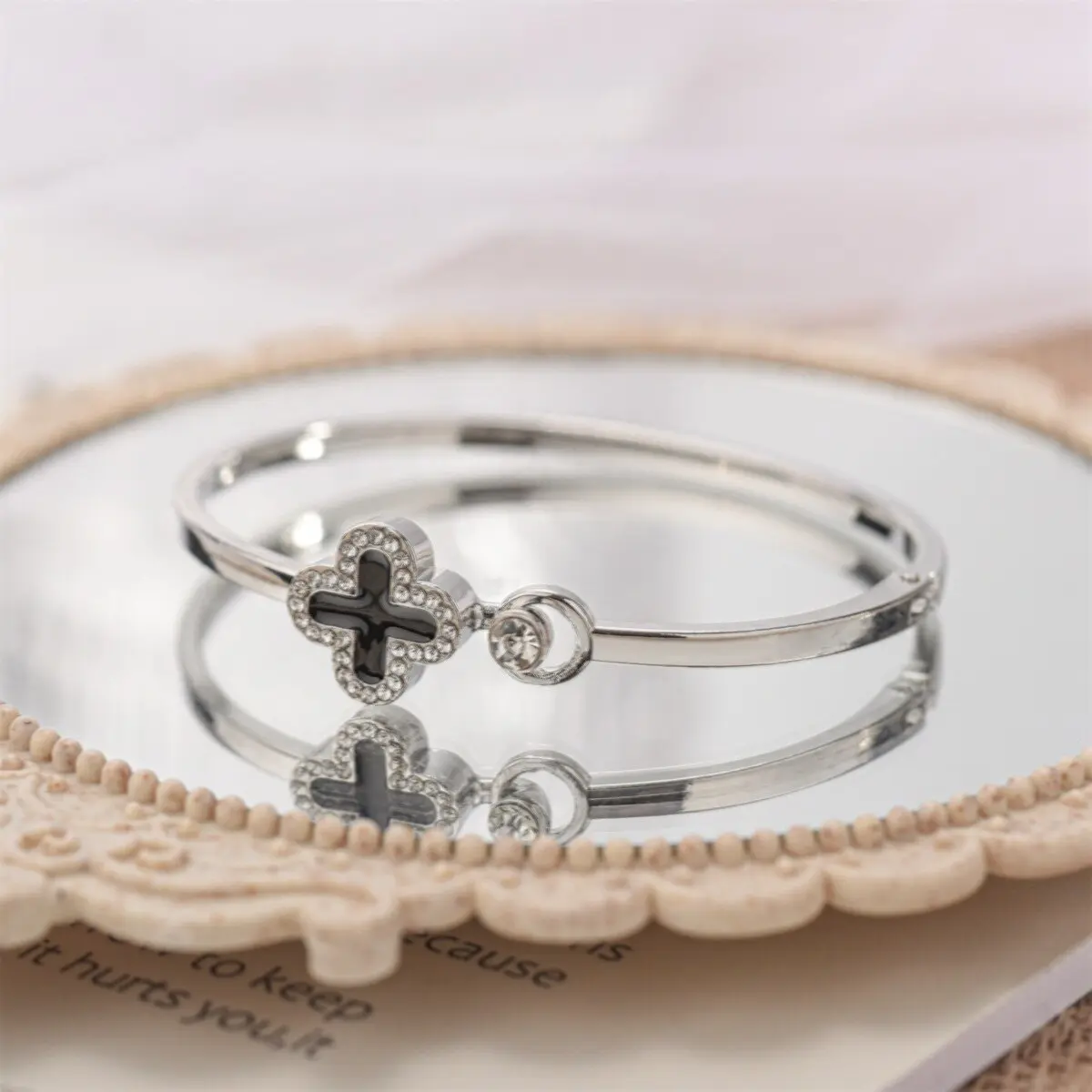 Picture of Leaf Clover Charm Opened Cuff Bangle Bracelet For Women