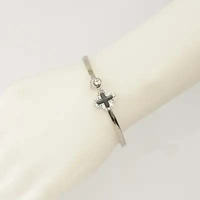 Picture of Leaf Clover Charm Opened Cuff Bangle Bracelet For Women
