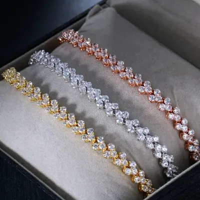 Picture of Women Fashion Roman Style Zircon Crystal Bracelet Bangles  for Gifts