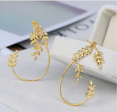 Picture of 1pcs Boho Fashion Jewelry Earrings Rhinestone Leaf Design  Earring Accessories For Women