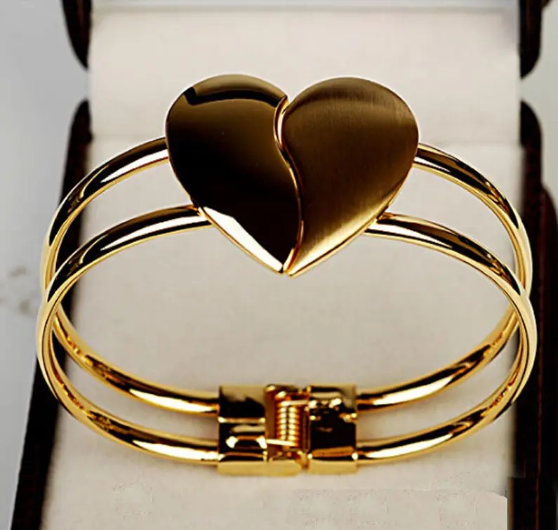 Picture of Heart Bangle Love Bracelets Bangles for Women Fashion Cuff Bracelets