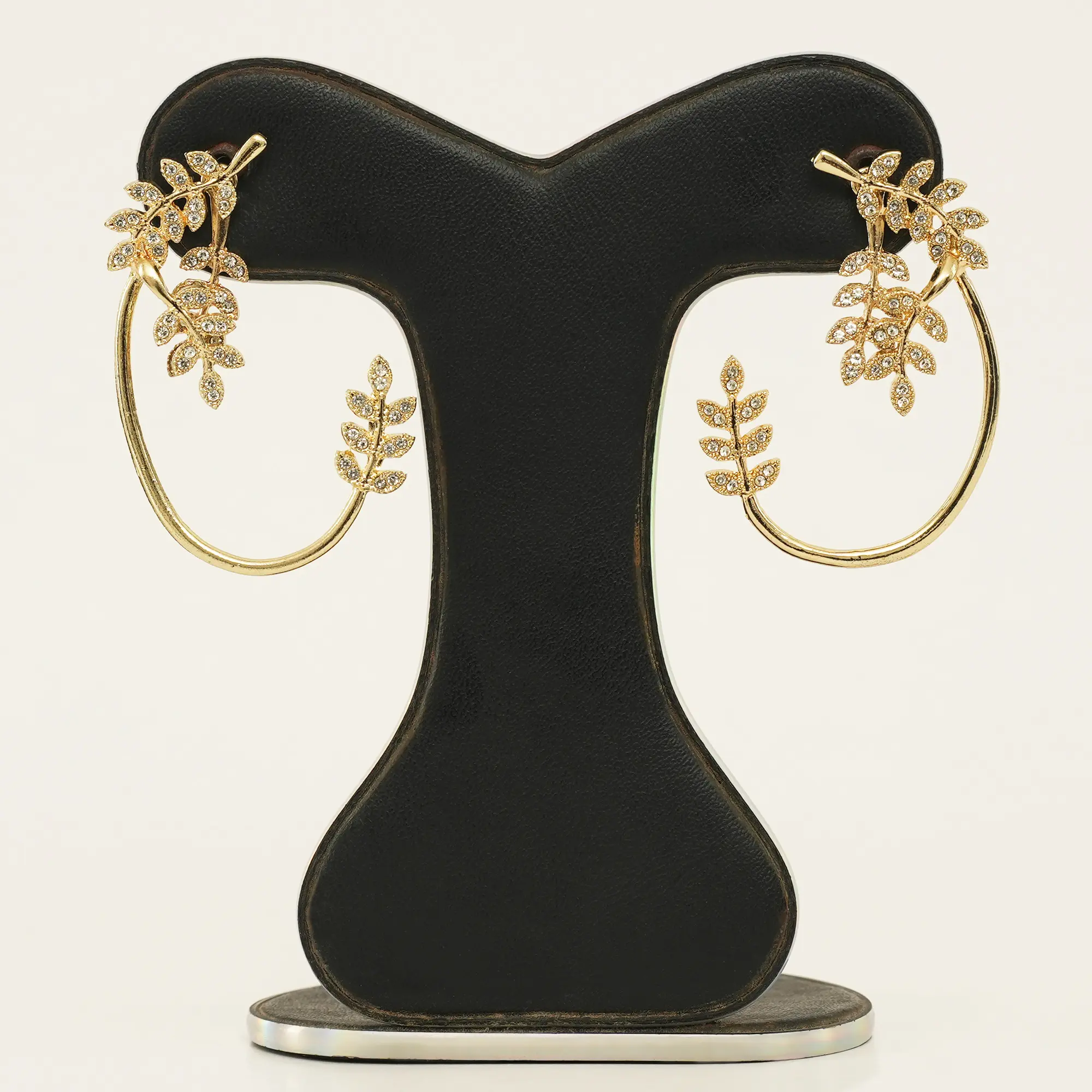 Picture of 1 pair color lasting Luxury Temperament Earrings for Women Needle Olive Branch Leaf Two Ways To Wear Ear Cuffs Stud Earrings Bridal Wedding Jewelry
