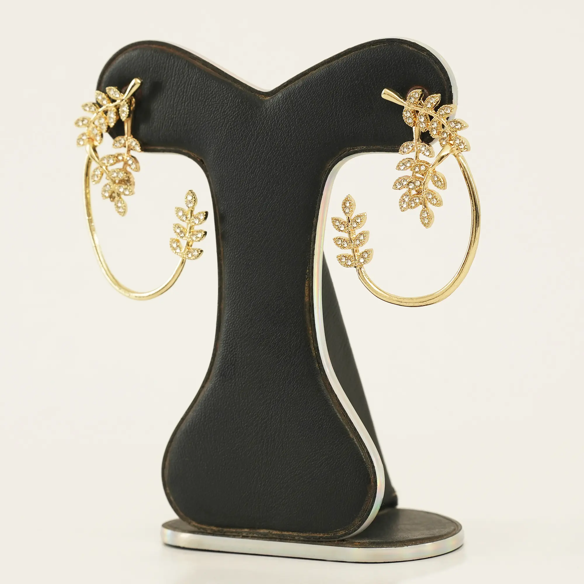 Picture of 1 pair color lasting Luxury Temperament Earrings for Women Needle Olive Branch Leaf Two Ways To Wear Ear Cuffs Stud Earrings Bridal Wedding Jewelry