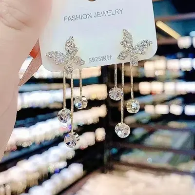 Picture of Ladies Long Tassel Earrings Korean Butterfly Rhinestone Pendant Earrings Elegant Geometric Pendant Earrings Jewelry 2021 Trend