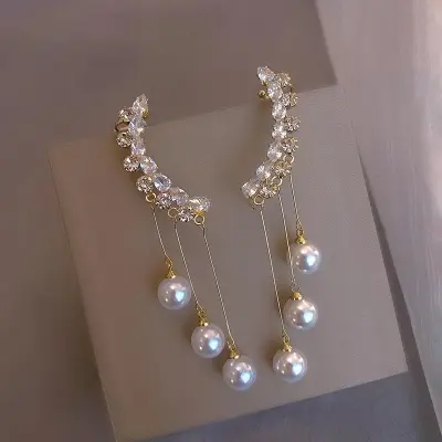 Picture of New personality fashion design zircon earrings for women - Ear Ring