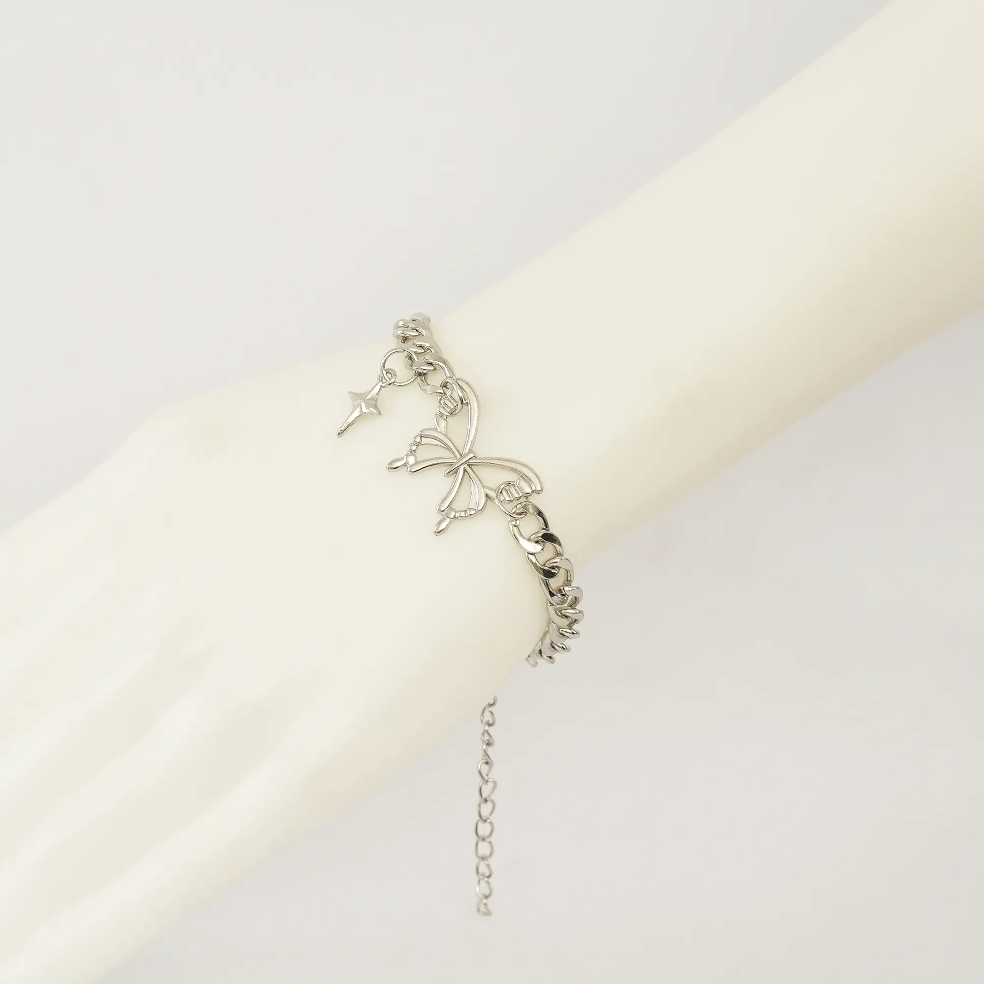 Picture of Star  Pendant Bracelet For Women Retro Punk Gothic Butterfly Bracelet Jewelry