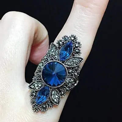 Picture of Vintage Women Fashion Jewelry Blue Rhinestone Engagement Wedding Ring Cocktail Dinner Luxury Jewelry