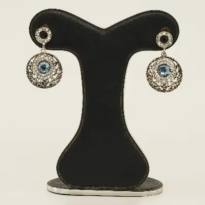 Picture of Women Earrings Hollow Round Earrings Inlaid Stud Earrings Jewelry Gift Woman's accesories