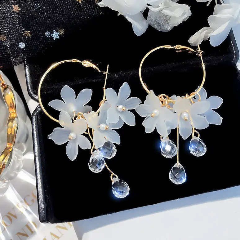Picture of Earrings European and American Style High Sense Super Fairy Stud Eardrops Korean Crystal Flower Jewelry for Women