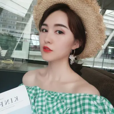 Picture of Earrings European and American Style High Sense Super Fairy Stud Eardrops Korean Crystal Flower Jewelry for Women