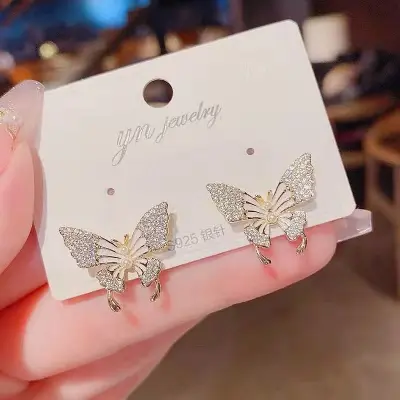 Picture of Romantic Shining Butterfly Earrings For Women Elegant Charm Crystal Earrings Jewelry Brincos Gift