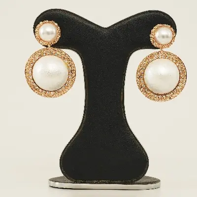 Picture of Korean Graceful Female Jewelry Temperament Simple Rhinestones Imitation Pearl Round Dangle Earrings for Women Girl Accessories - Ear Ring - Ear Ring