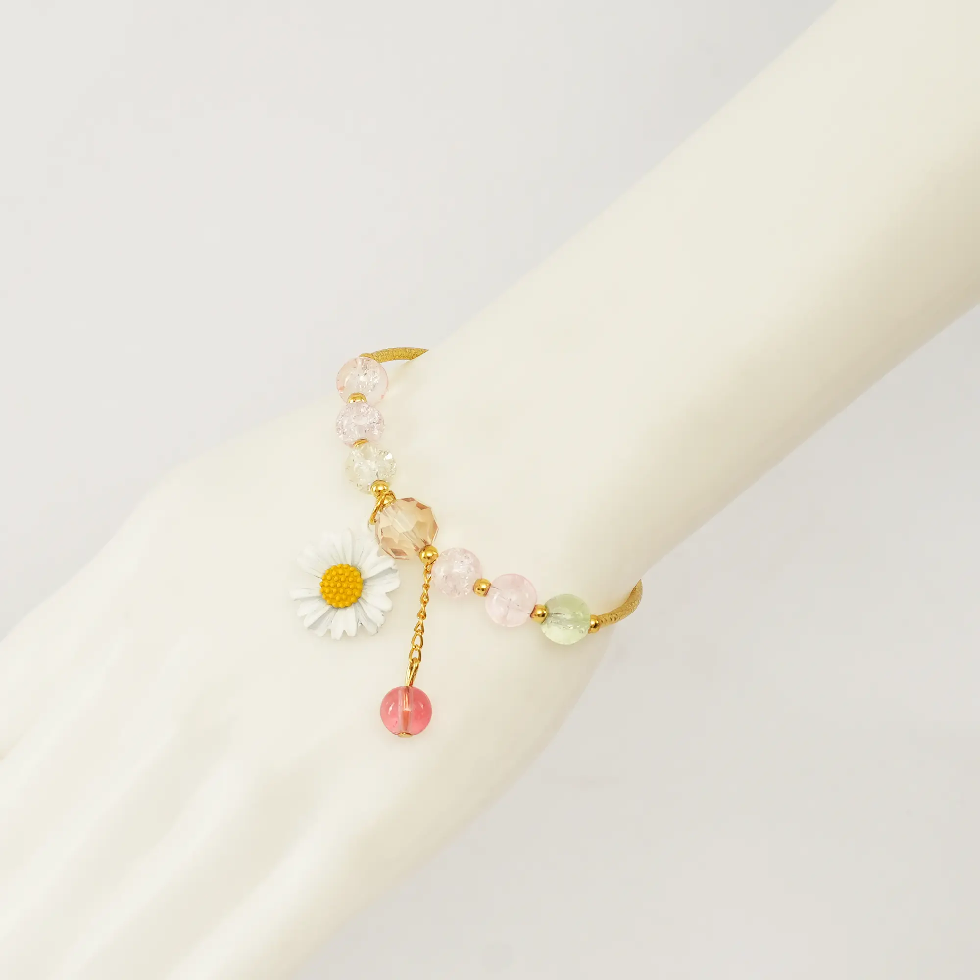 Picture of 2022 New Daisy Crystal Bracelets Bohemian Colored Handmade Crystal Beaded Bracelet Fashionable Female Jewelry - Bracelet For Women - Bracelet For Women - Bracelet