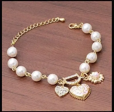 Picture of New fashion Rhinestone D Letter  Love Heart Flower Bracelet For Women girl Accessories jewelry