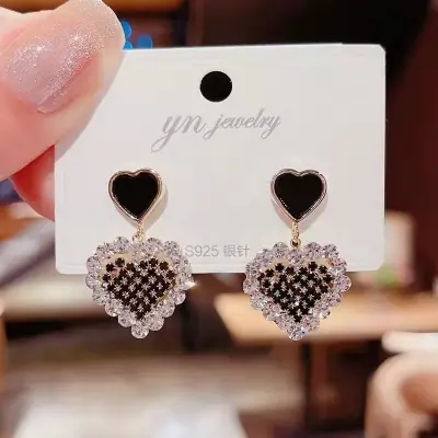 Picture of Earings Fashion Jewelry Sweet And Cute Peach Heart Crystal Tassel Earrings For Women Elegant Glamour Valentines Day Gift
