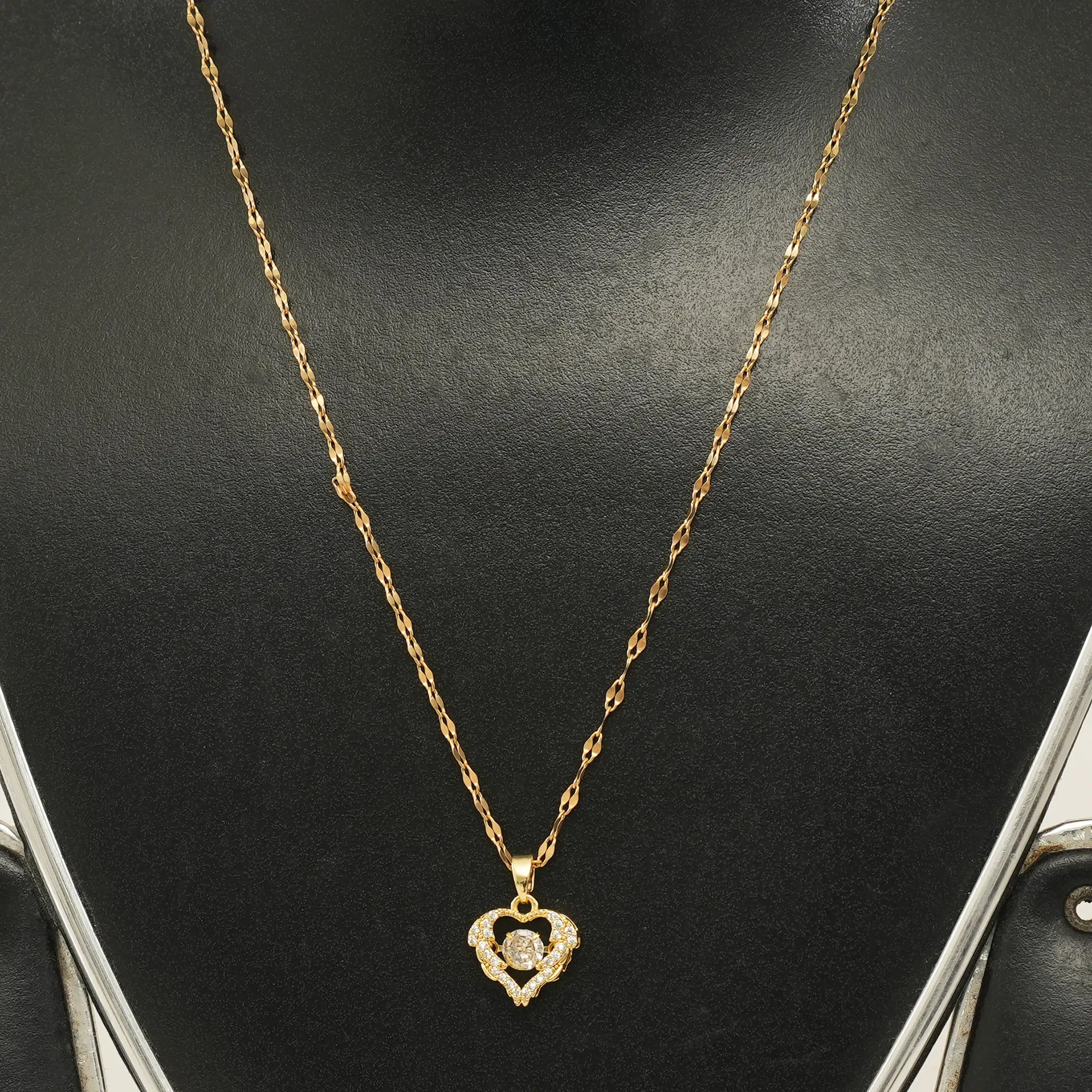 Picture of Korean Version of Personality Versatile Smart Love Pendant Fashion Ocean Heart Necklace for Your Beating Heartbeat Gift