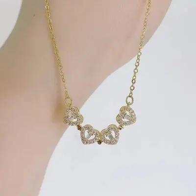 Picture of New Four Leaf Clover Necklace Jewelry Flower  Pendants Necklaces Chain Birthday Gift For Women